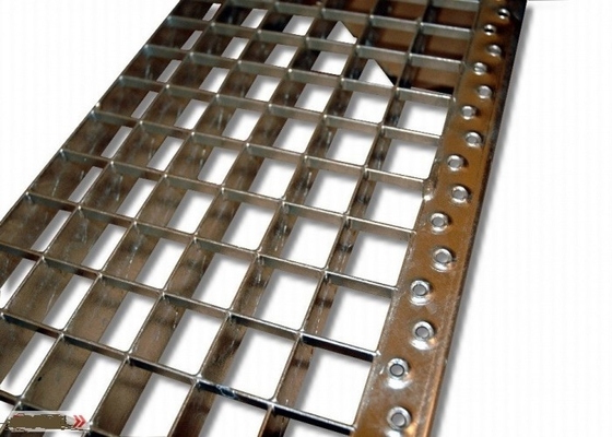 China ASTM Q235 SS304 Stainless Steel Stair Treads , Anti Corrosion Bar Grating Treads supplier