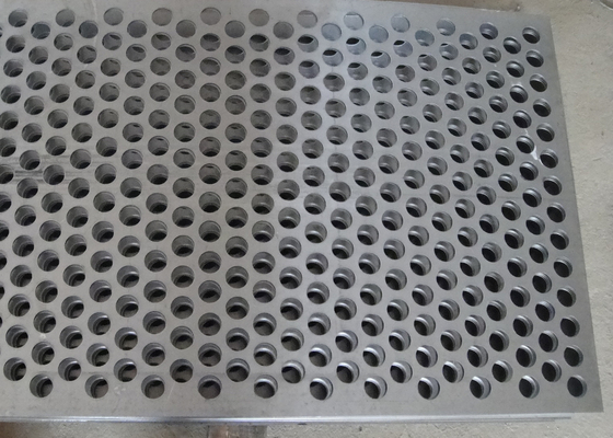 China Custom Size Perforated Metal Mesh 40% - 81% Filter 304 /316 Stainless Steel supplier