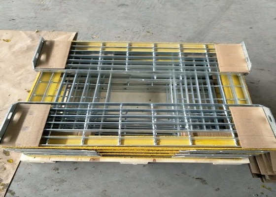 China T6 Steel Grating Stair Treads With Yellow Nonskid Nosing Low Carbon Steel supplier