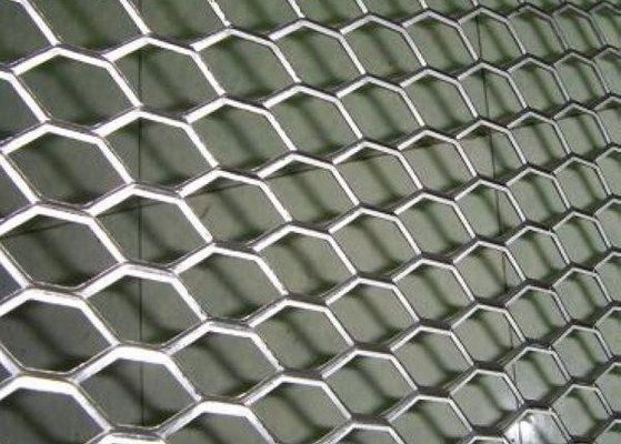 China Rhombus Hole Expanded Metal Mesh Hot Dipped Galvanized Surface Thickness 4mm supplier