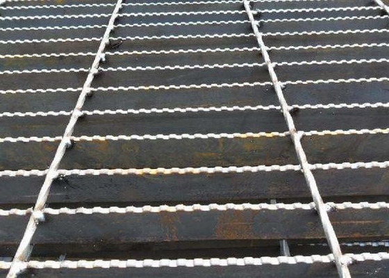 China Q235 Carbon Steel Bar Grating , Galvanised Steel Grating Flooring ISO9001 Approval supplier