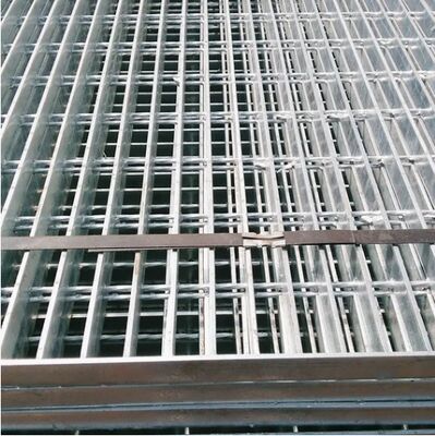 Hot-Dip Galvanized Steel Stair Treads with Square Grid for Corrosion Resistant Outdoor Steps