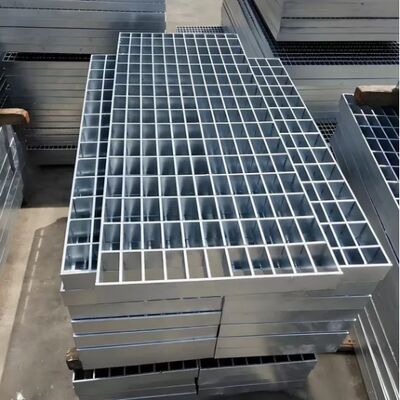 Heavy Duty Hot-Dip Galvanized Steel Grating Non-Slip Stair Treads for Industrial Platforms