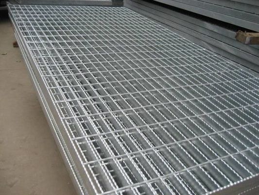 Twisted / Round Bar Galvanized Serrated Grating , 30 X 5 Bearing Bar Grating supplier