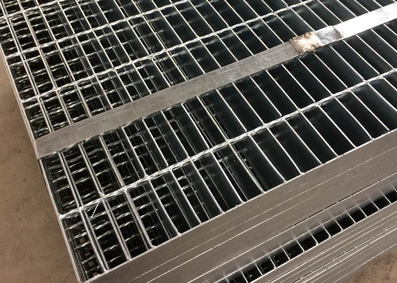 Plain Bar Stainless Bar Grating , Anti Corrosive Floor Grates Stainless Steel supplier