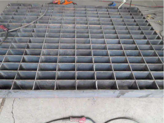 Galvanized Steel Grating with Smooth Plain Tooth Flat Bearing Bar supplier