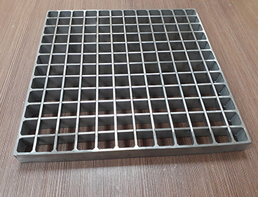 China Factory Galvanized Q235/Q345/SS304 Material Drain Stainless Steel Bar Grating
