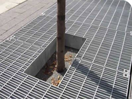 Premium Tree Pool Cover with Durable Steel Grating Design