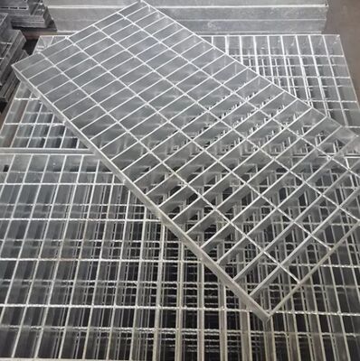 Hot Dipped Galvanized Plain Serrated Bar Steel Grating with Customizable Sizes for Industrial Platforms