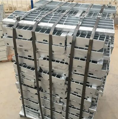 Hot DIP Galvanized Steel Stair Treads with Anti Slip Nosing and Customizable Sizes for Industrial Use