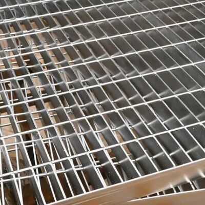 Galvanized Anti-Slip Steel Grating Platform with Customizable Sizes for Walkways and Industrial Use