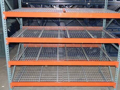 Hot-Dip Galvanized Heavy Duty Steel Grating with Serrated Surface for Industrial Platforms