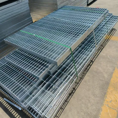 Hot-DIP Galvanized Slip-Resistant Steel Grating with Customizable Sizes for Outdoor Stair Treads and Walkways