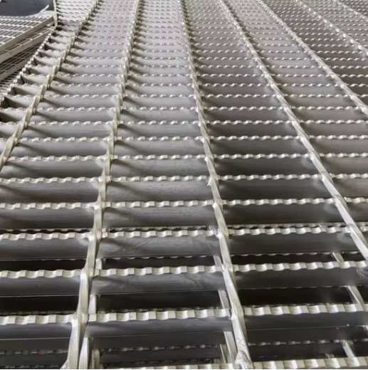 Galvanized Steel Grating with Anti-Corrosion & Custom Designs