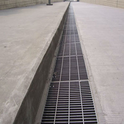 Trench Steel Grating Drain Cover For Flooring 24 - 200mm Cross Bar Pitch