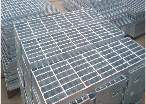 30x5 Steel Bar Grating Hot Dipped Galvanized Serrated Steel Grating